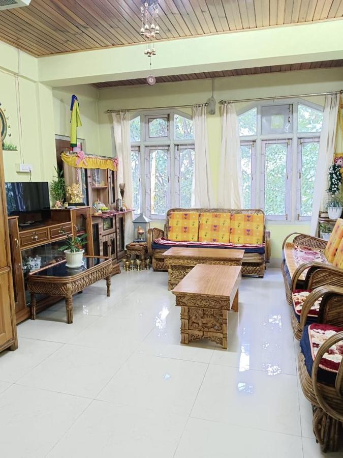 Anna Homestay Dirang Bagian luar foto